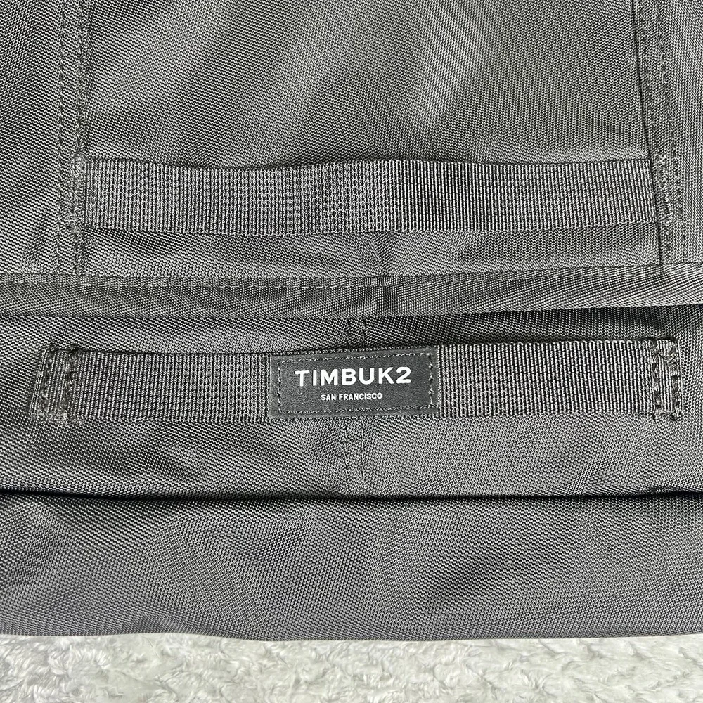 Timbuk2 Catapult Sling Bag Black Laptop Crossbody Commuter Travel OS